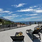 Villa Brela Villa *